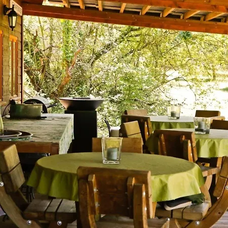 Domaine La Faix, Le Verger Camping *